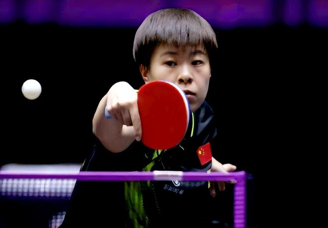 比利亚：西班牙前国脚奎尼是西班牙足球历史上最伟大的射手